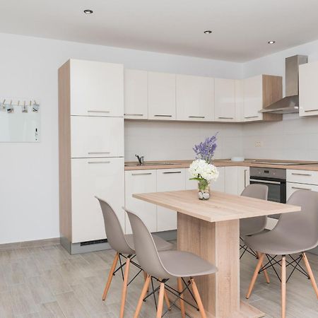 Apartmani Spanja โวดีเซ ภายนอก รูปภาพ